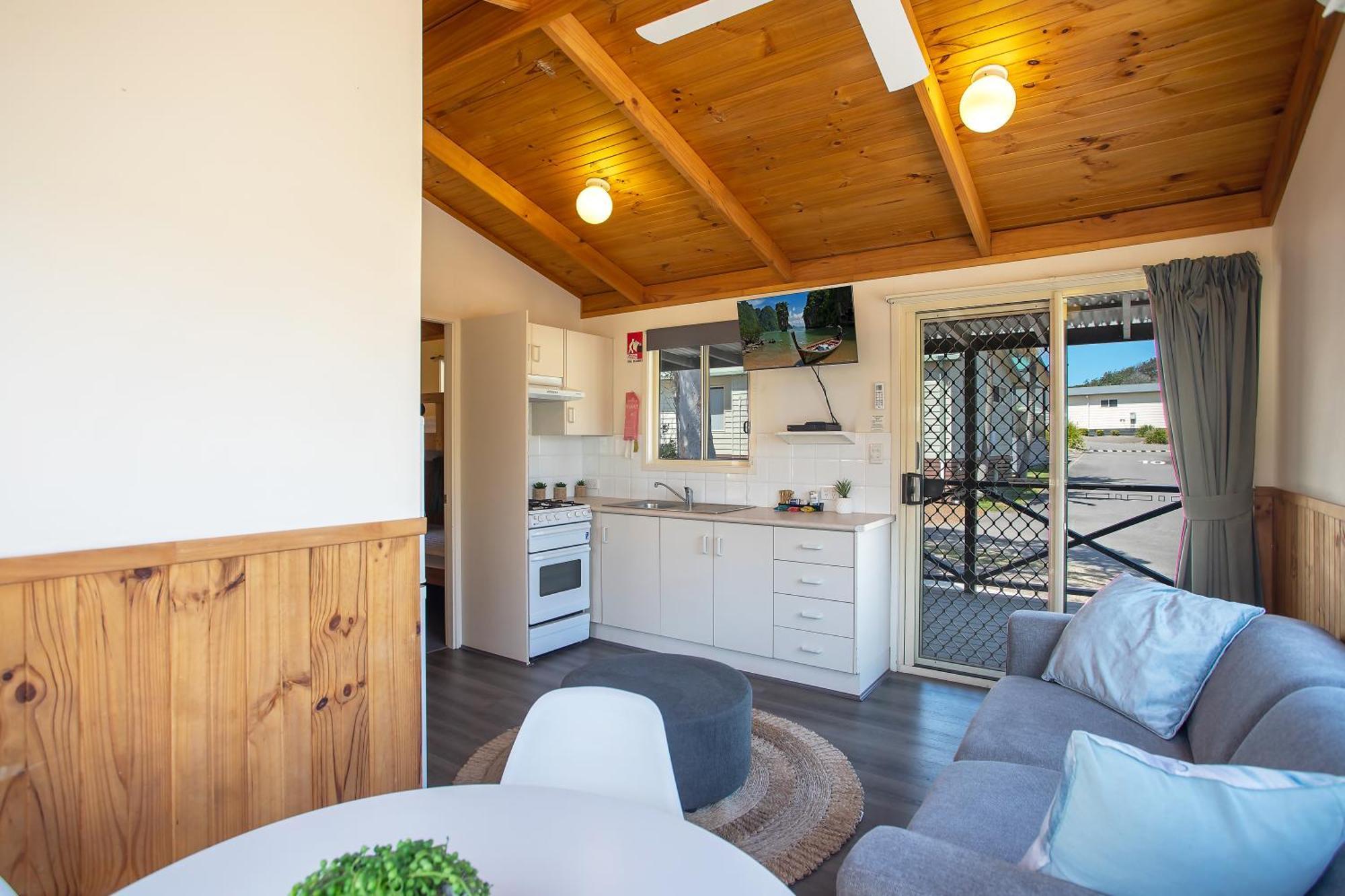 Ingenia Holidays One Mile Beach Exteriör bild