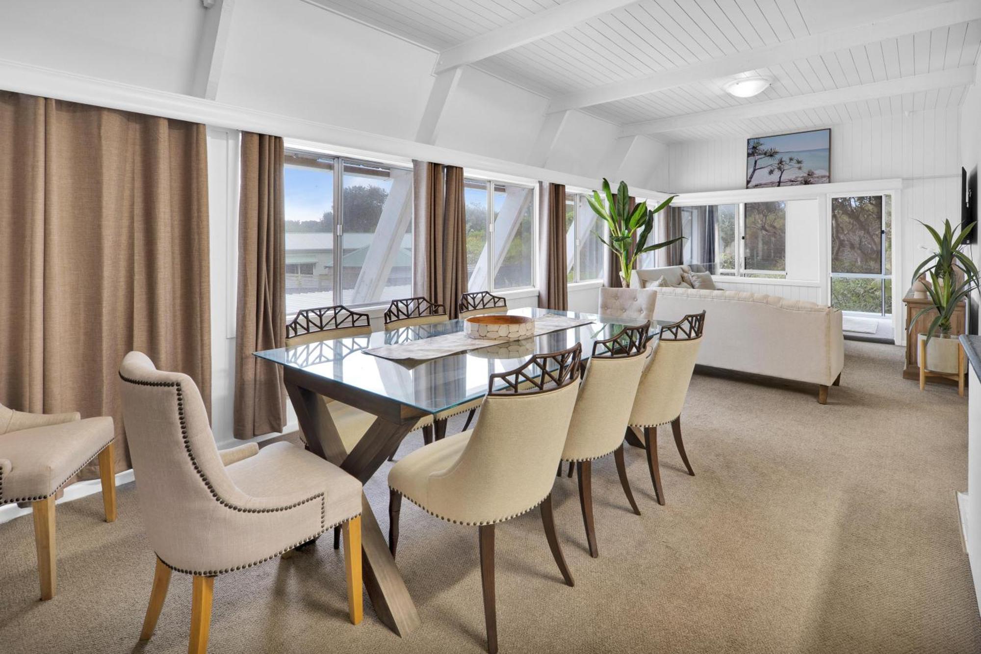 Ingenia Holidays One Mile Beach Exteriör bild